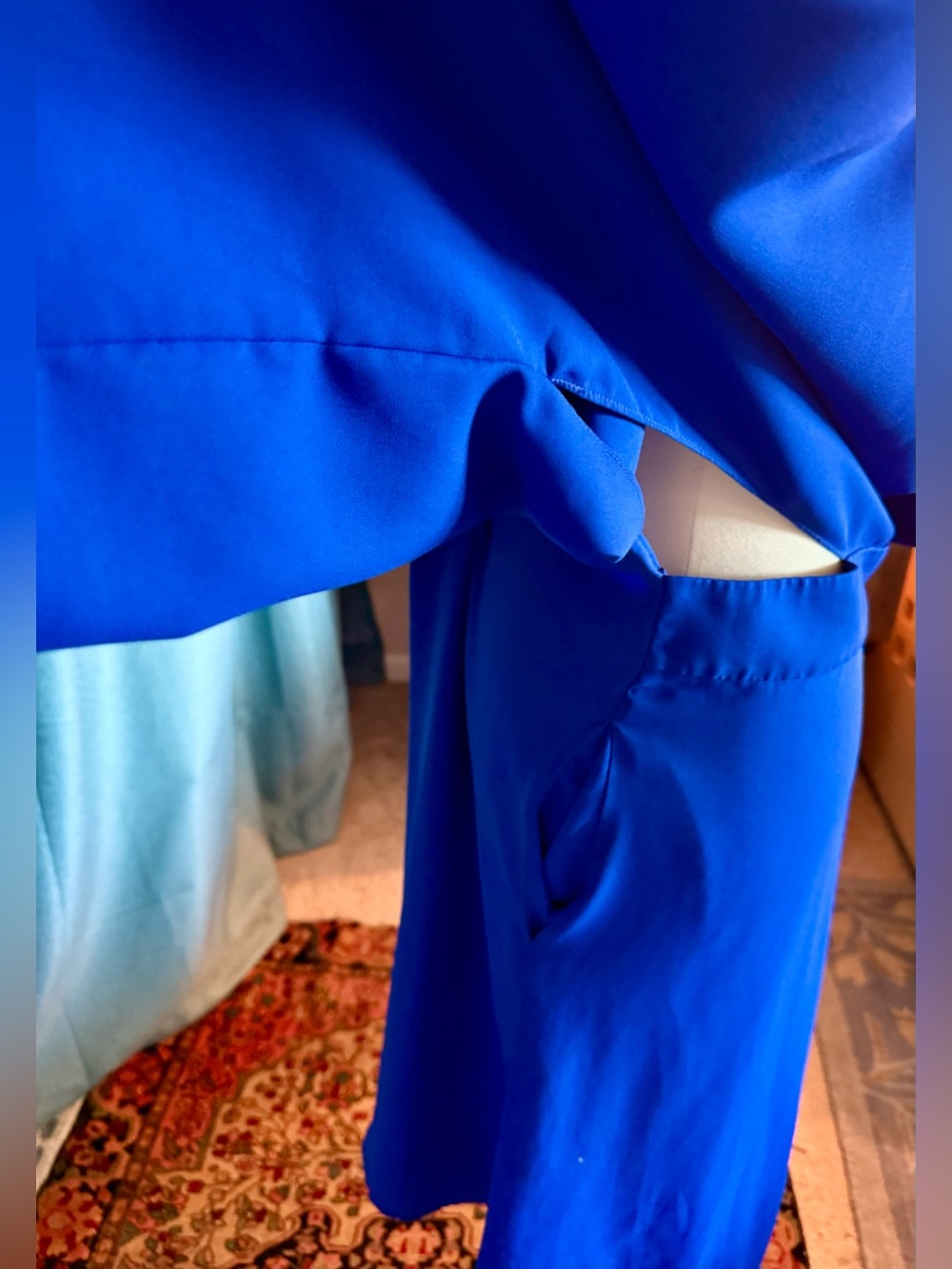 Tome NYC Women’s V-Neck Midi Kimono Dress in Royal Blue - Picture 4 of 6